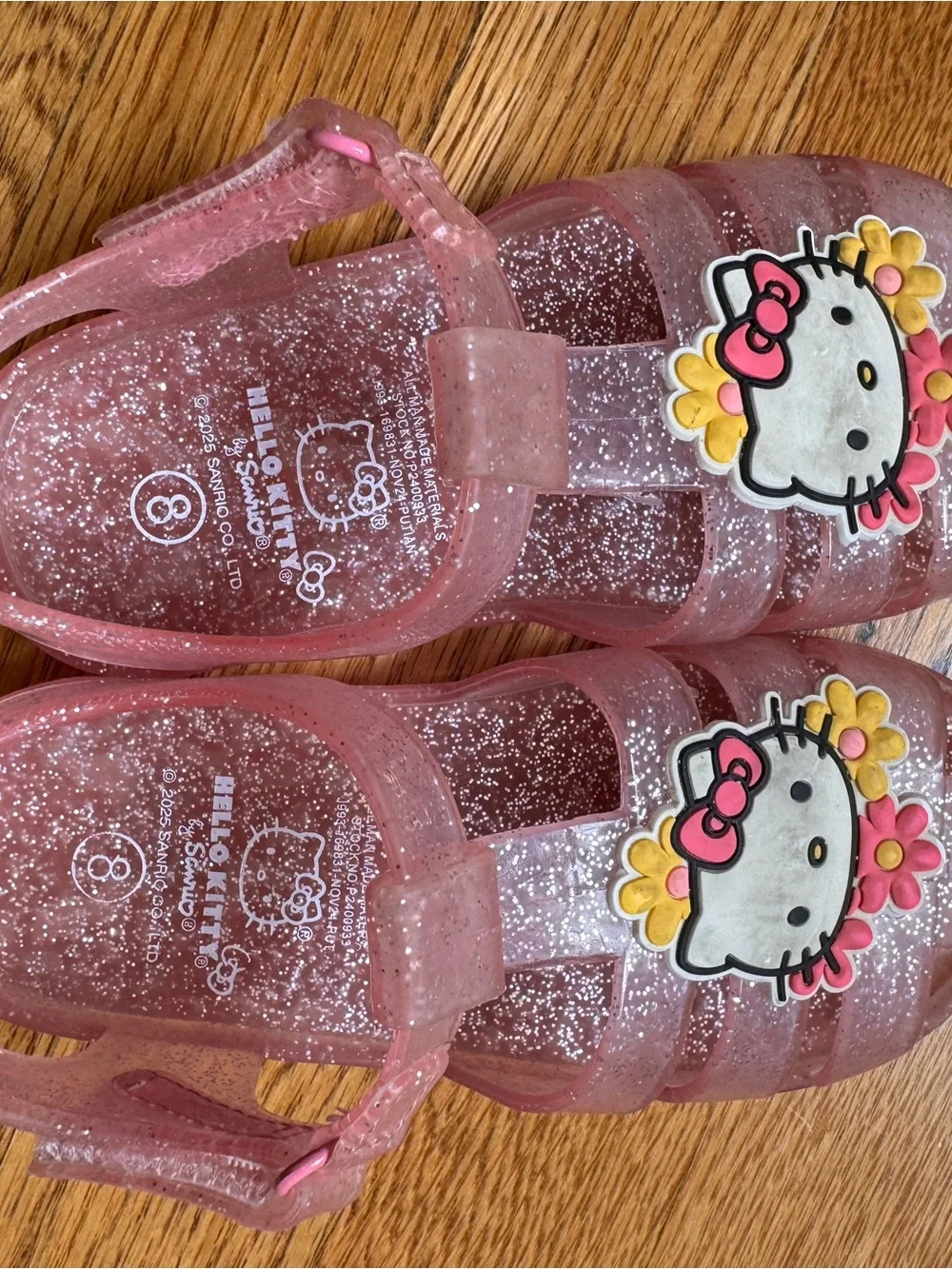 Hello Kitty sparkly pink